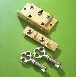 1 1/2'' Box Showcase Lock 14B 3 1 1/2'' Box Showcase Lock 14B